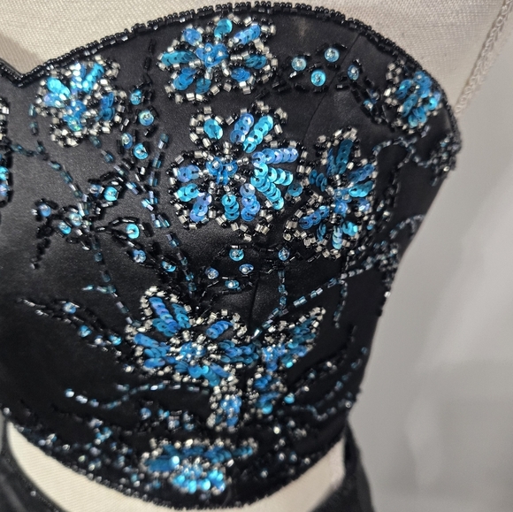 Jovani 2 Piece Corset And Skirt Set Black Withe Beaded And Sequins Detail Sz 2 - Picture 8 of 16